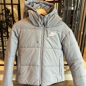 NWOT Nike Puffer Jacket Sz S